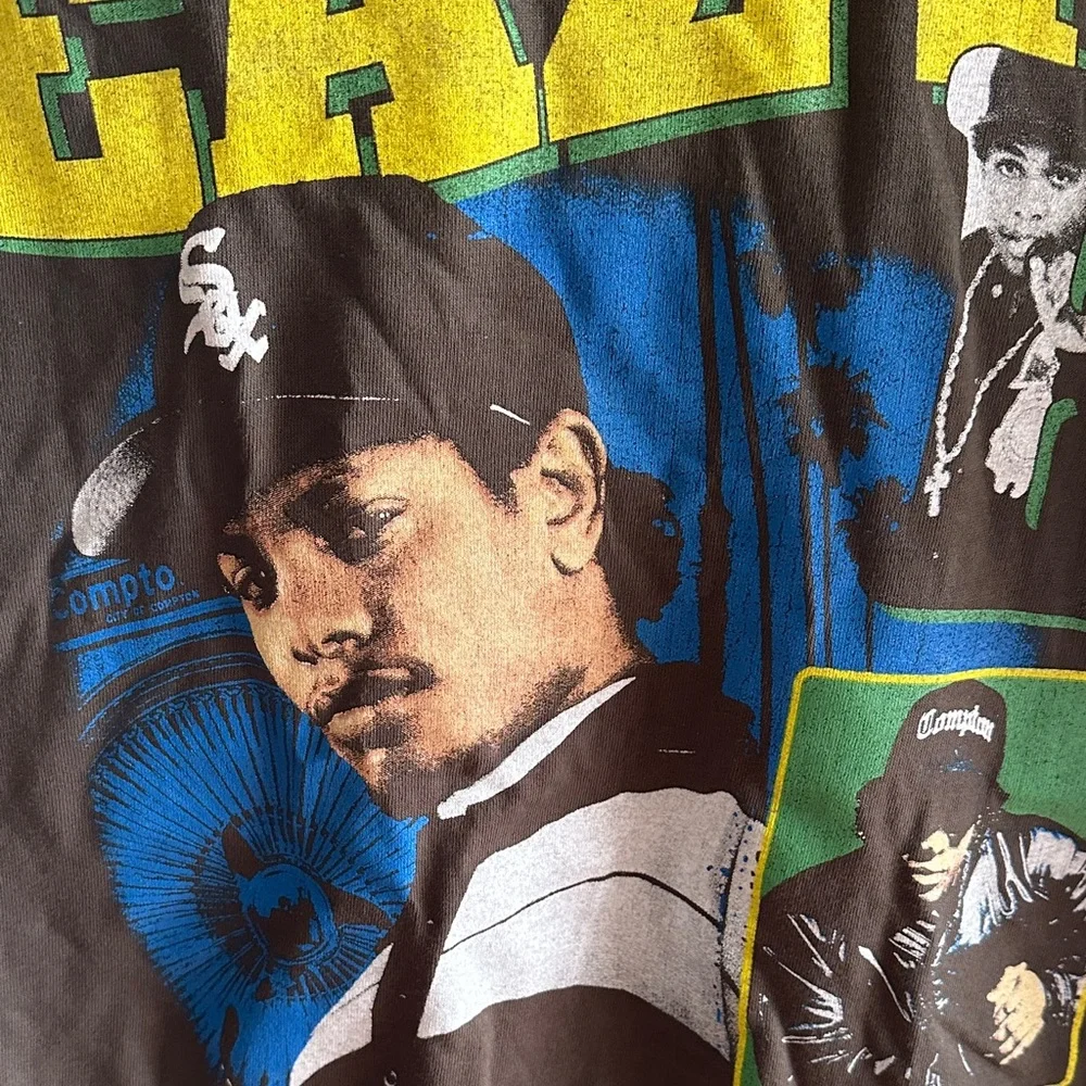 Eazy-E Graphic Oversized Short Sleeved Tee Shirt | Large‎